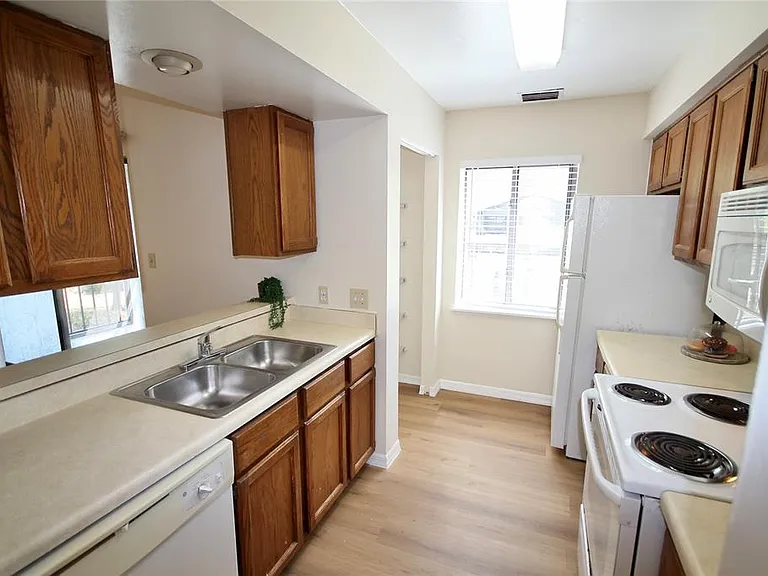 185 Waterfall Way #201 — Photo 11