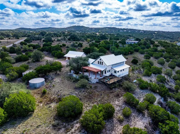 685 Hidden Creek Dr, Dripping Springs, TX 78620