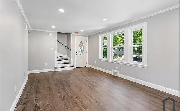 71 Gladeside Ave — Photo 11