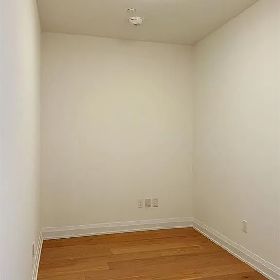 505 Glencairn Ave #221 — Photo 10