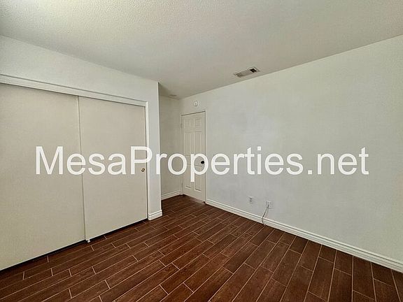 5th image of 16486 Salinas St