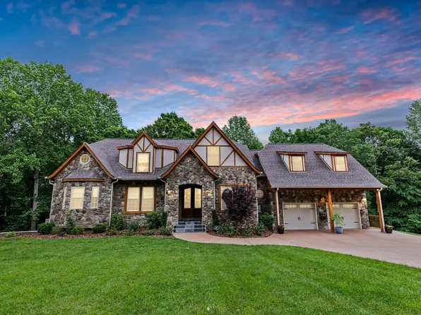 1334 Twin Oaks Ln, Greenbrier, TN 37073