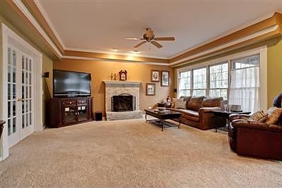 3rd image of 4473 Longmeadow Dr
