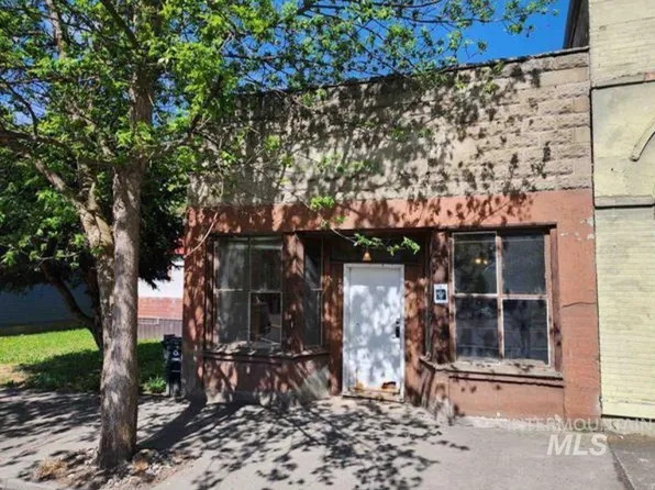 209 Main St, Juliaetta, ID 83535