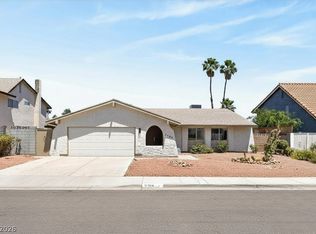 3706 Crestview Dr, Las Vegas, NV 89120