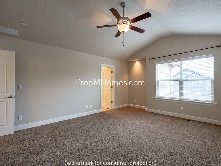 10655 SW Barber St — Photo 9