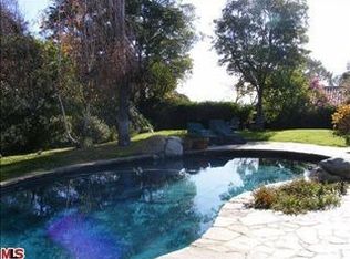 1280 Capri Dr, Pacific Palisades, CA 90272