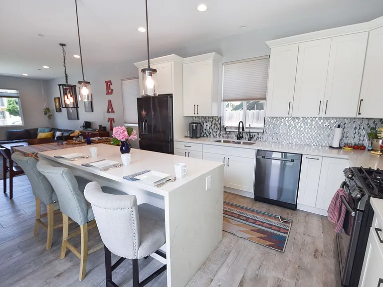 269 Evergreen Ave — Photo 6