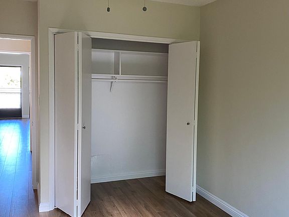 3rd image of 1132 E California Ave #6