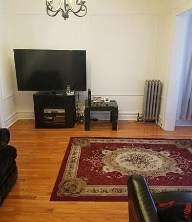 2nd image of 15-17 Durand Pl