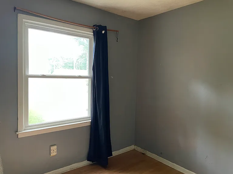 5352 Bishops Cir #B — Photo 7