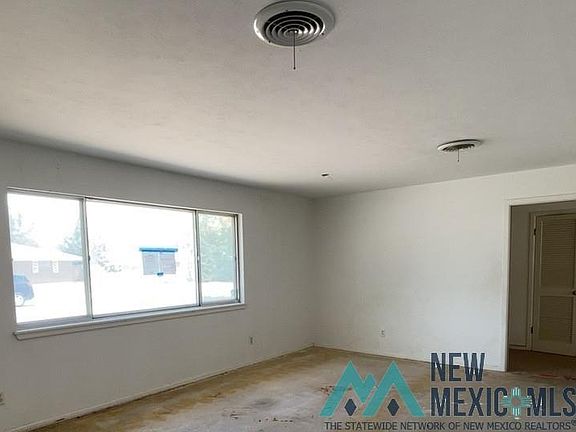 3rd image of 504 New Mexico Dr
