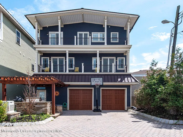 1302 Ocean Ave — Photo 67