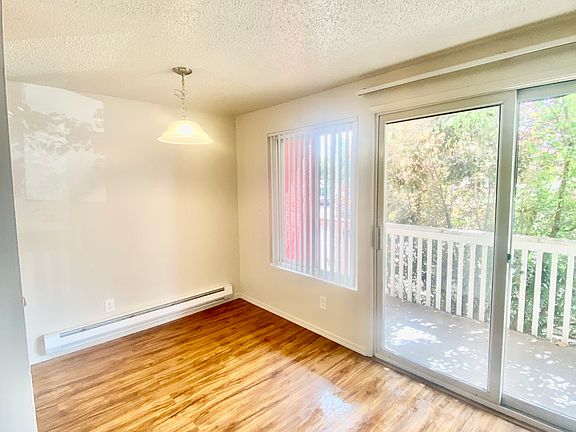5th image of 7429 Rainier Ave S APT 201