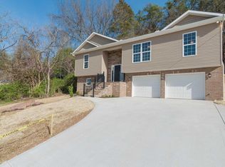 1318 Irwin Rd, Powell, TN 37849