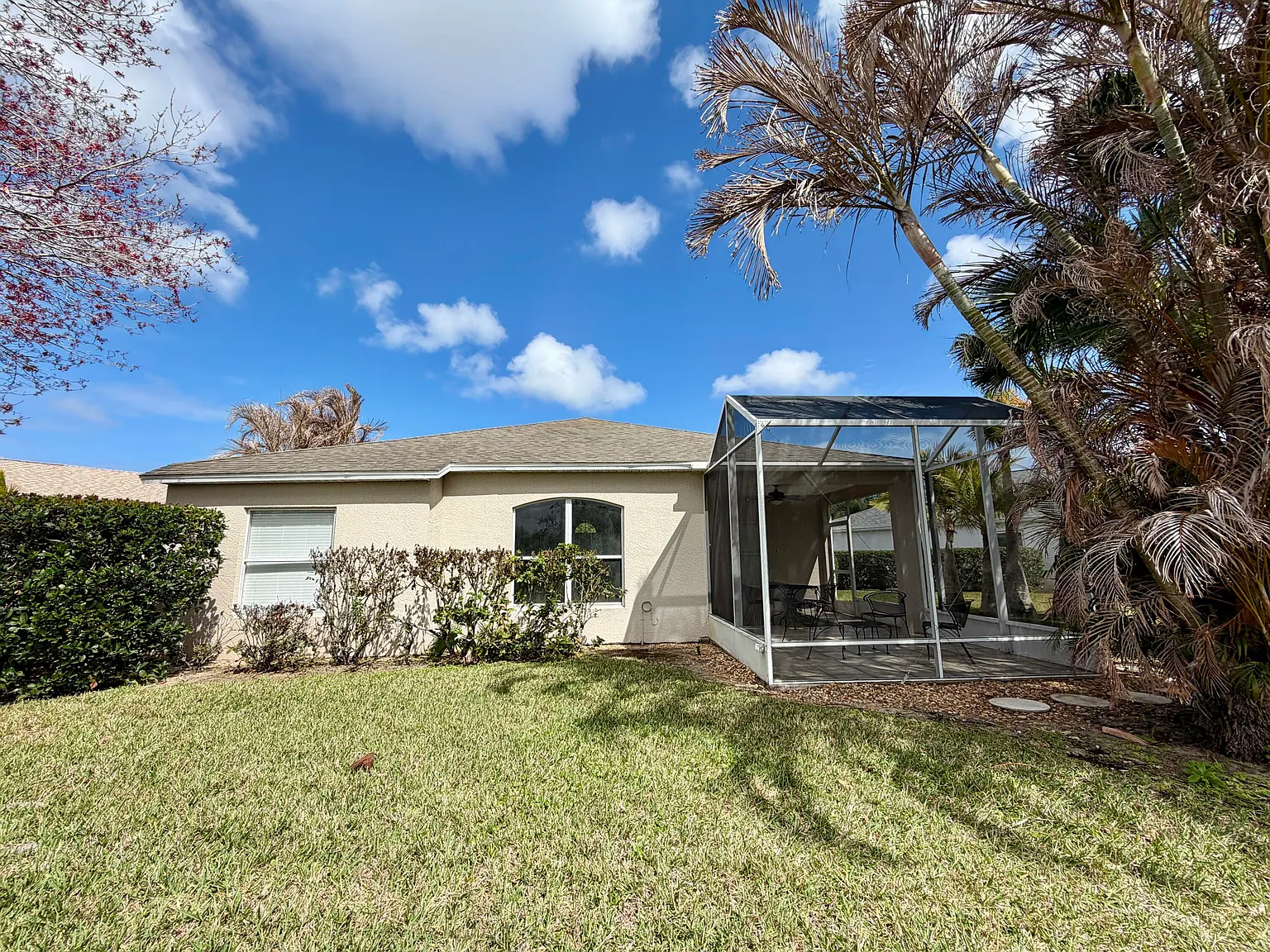 3 bed, 2.0 bath, 1464 sqft, $2,500 — Photo 4