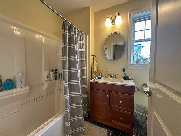 77 Faywood Ave — Photo 21