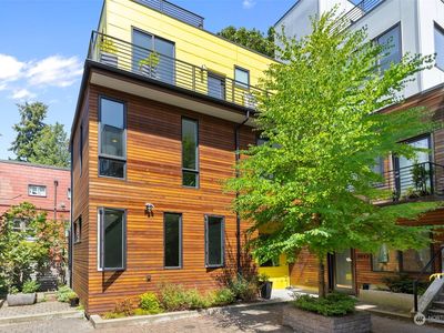 3811 Fremont Lane N, Seattle, WA, 98103