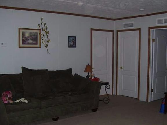 5th image of 131 Sonnys Way