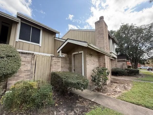 6106 W Airport Blvd #18, Houston, TX 77035