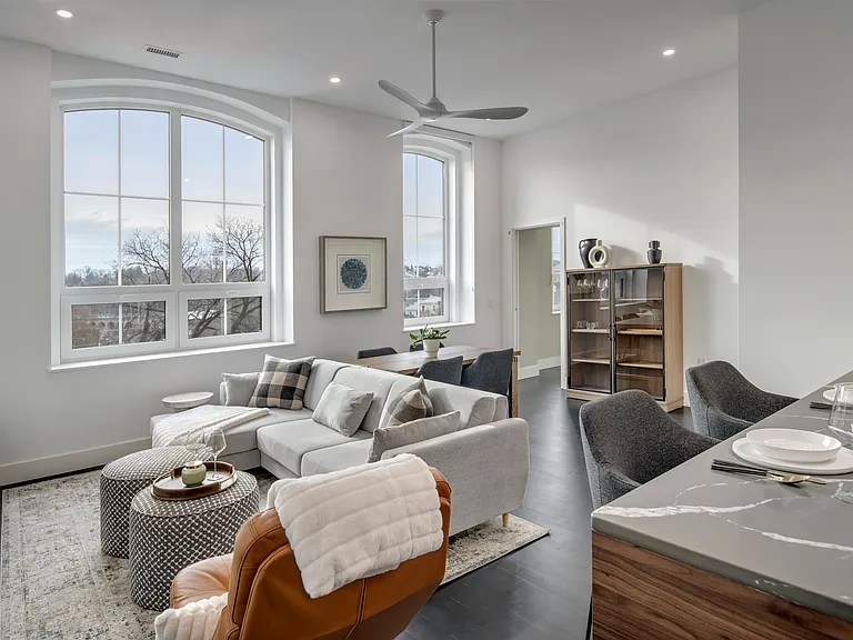 The Roe at Manayunk Apartments and Townhomes — Photo 11