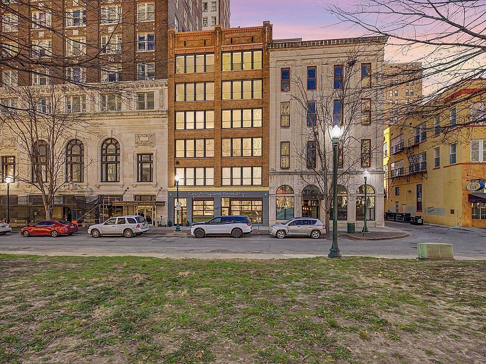 1st image of 123 S Court Sq #501