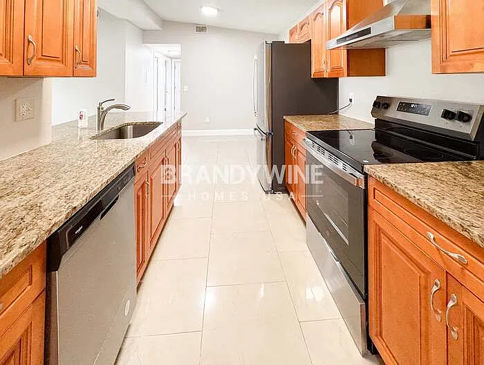 2145 Bourget Dr — Photo 8