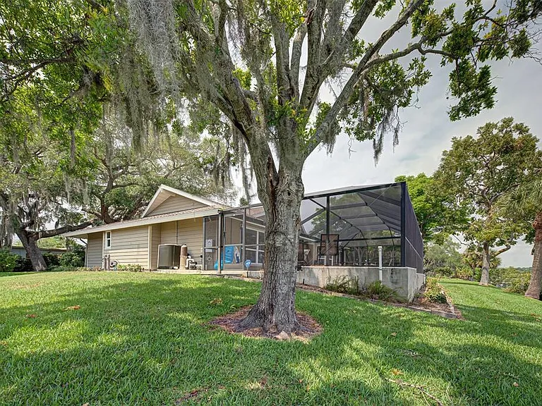3670 Emily Ln — Photo 8