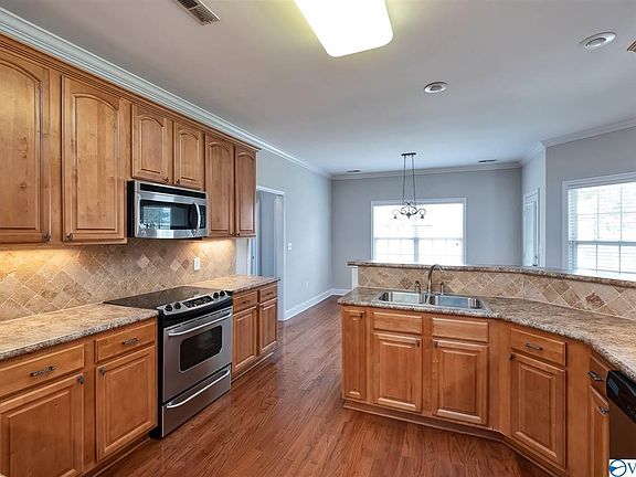 3rd image of 7006 Eagle Park Cir SE