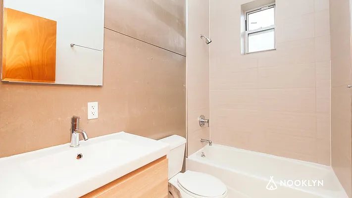 Rented by Nooklyn NYC LLC | media 17