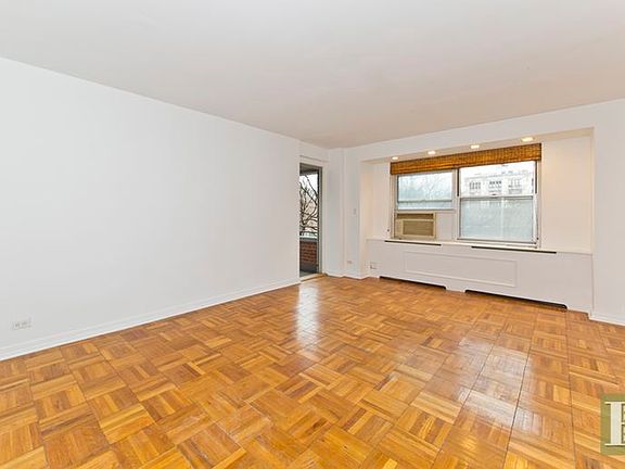 2nd image of 570 Grand St APT H406