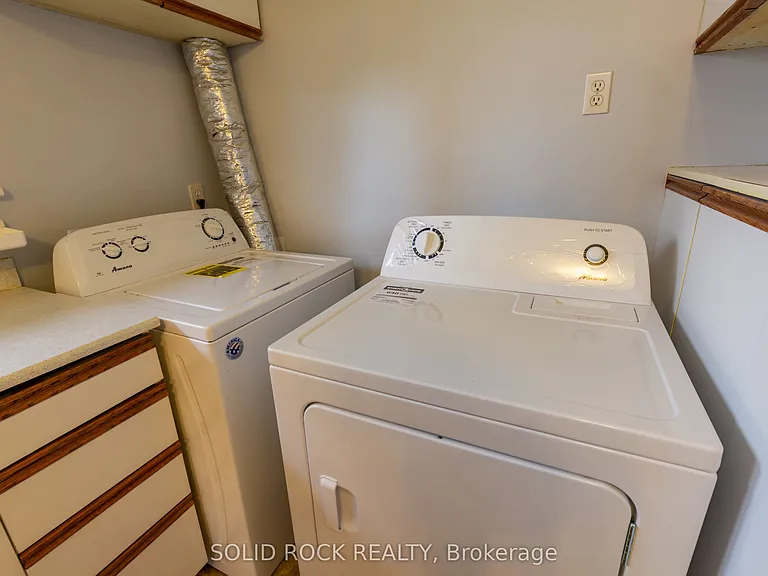 2763 Kelly Ave #1 — Photo 9