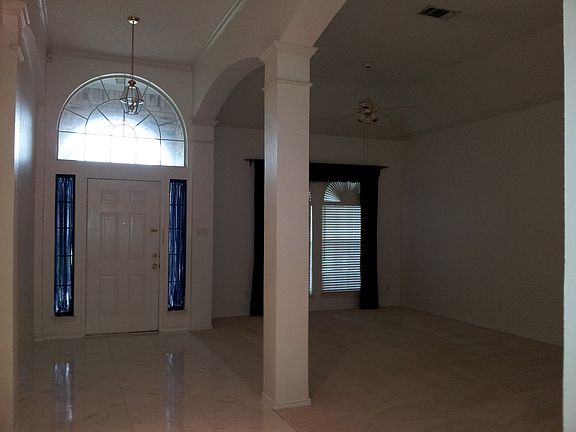 4th image of 2209 Fairlands Dr
