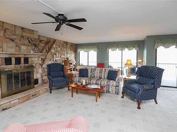 4th image of 121 Cliffside Dr