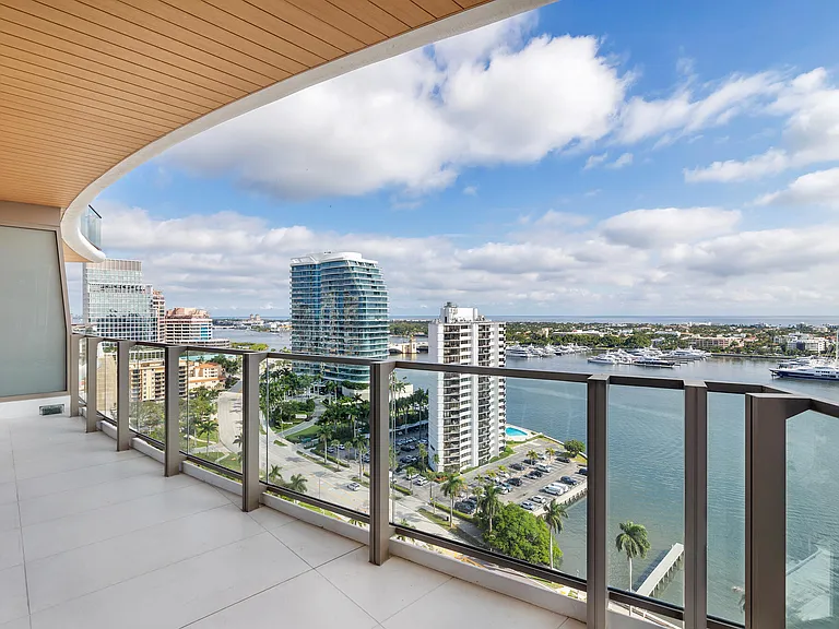 1333 S Flagler Dr #1502 — Photo 31