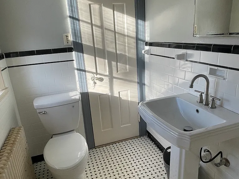 3408 Montrose Ave — Photo 22