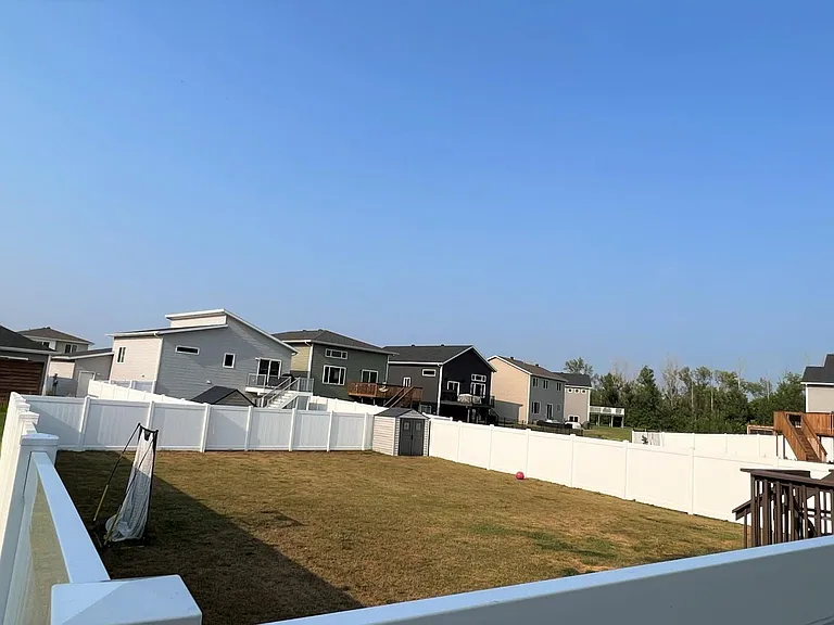 800 Cathy Dr W — Photo 5