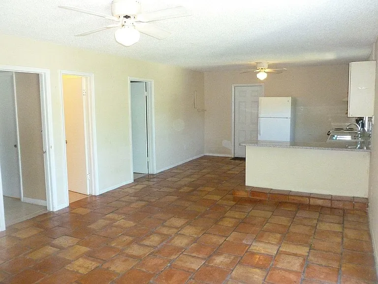 Open Floor Plan Living, Dinning, Kitchen