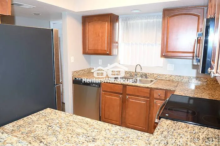 3420 W Danbury Dr #C107 — Photo 6