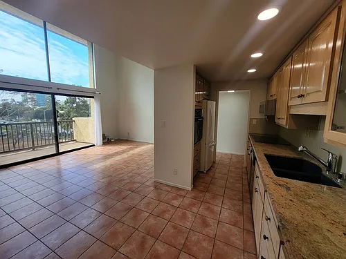 2015 E Broadway #403 Photo 1