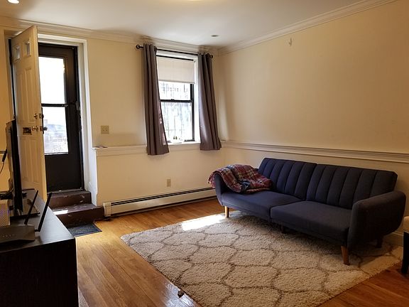 3rd image of 29 Glenville Ave #2