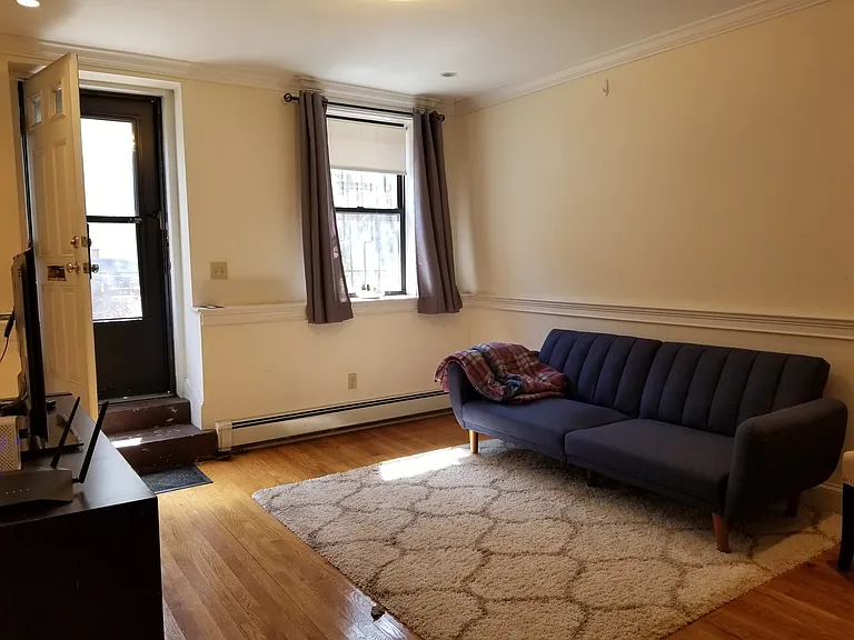 29 Glenville Ave #2 — Photo 3