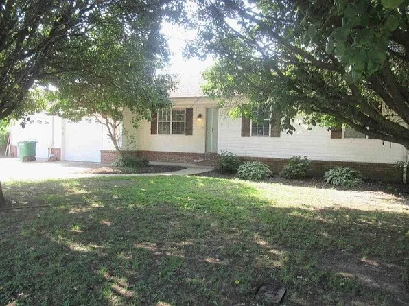 234 Washington St, Steele, MO 63877