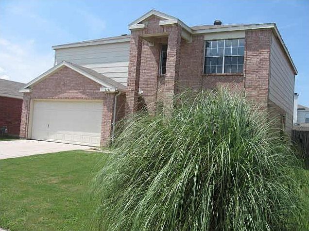 1st image of 916 Beechwood Dr