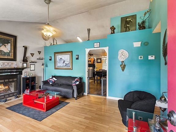 4th image of 4732 Greystone St