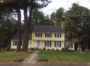 26 Olde Towne Rd, Lynnfield, MA 01940
