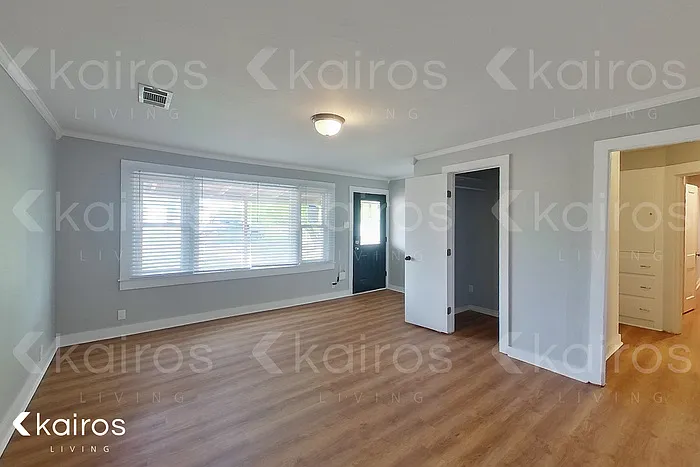 4417 Brown Ave — Photo 5