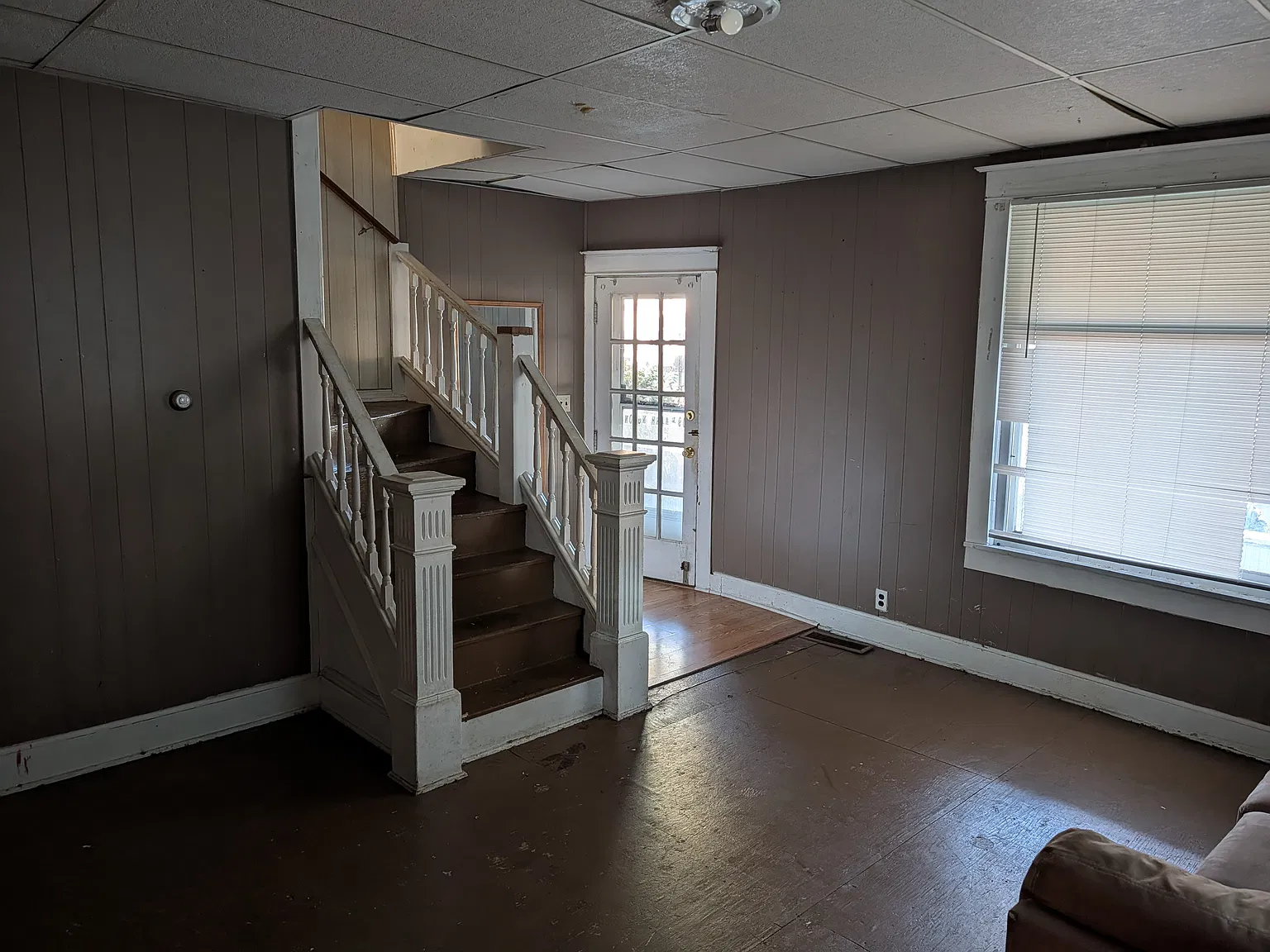 209 E Washington St — Photo 4