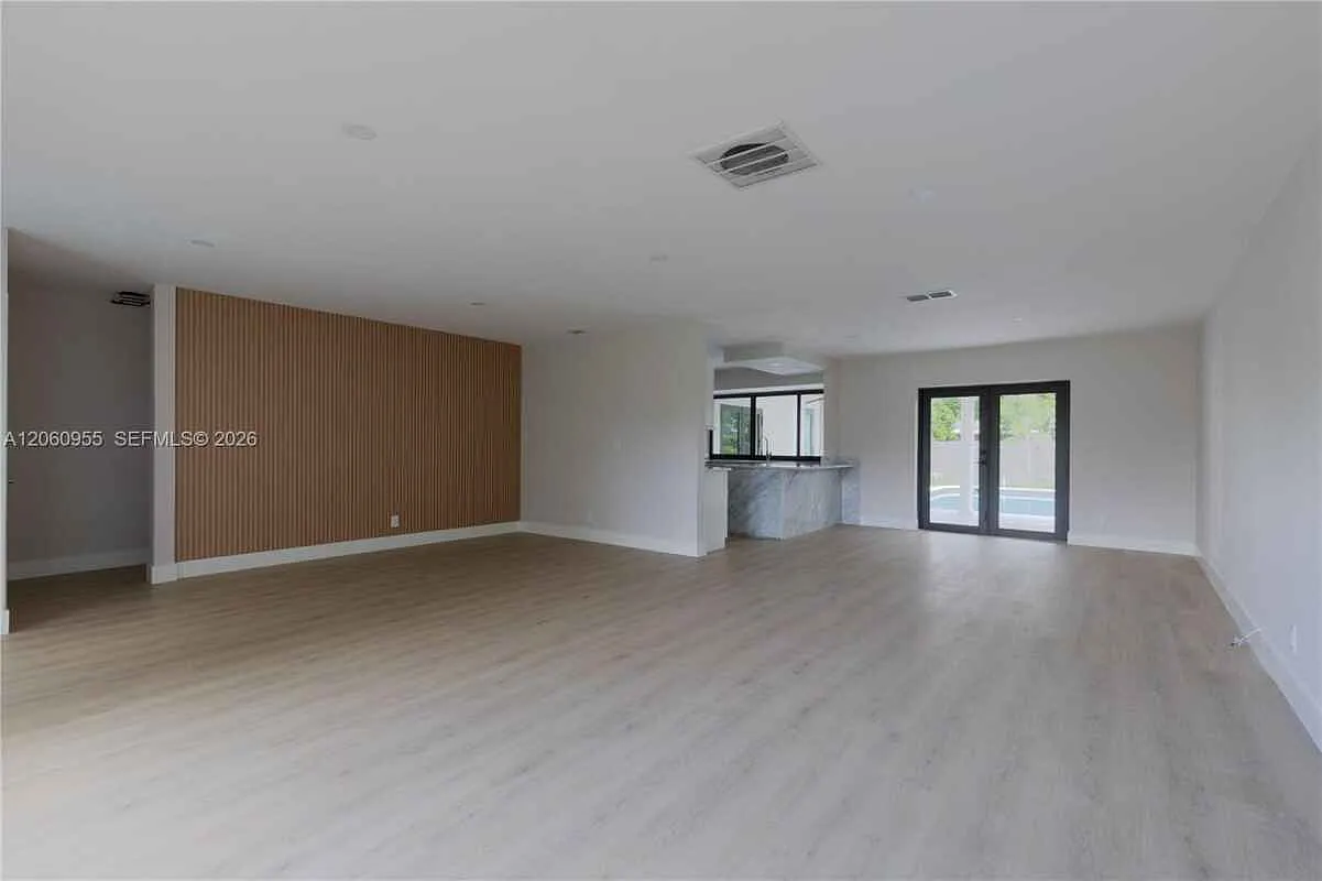 4115 Madison St Hollywood, Fl 33021 — Photo 4