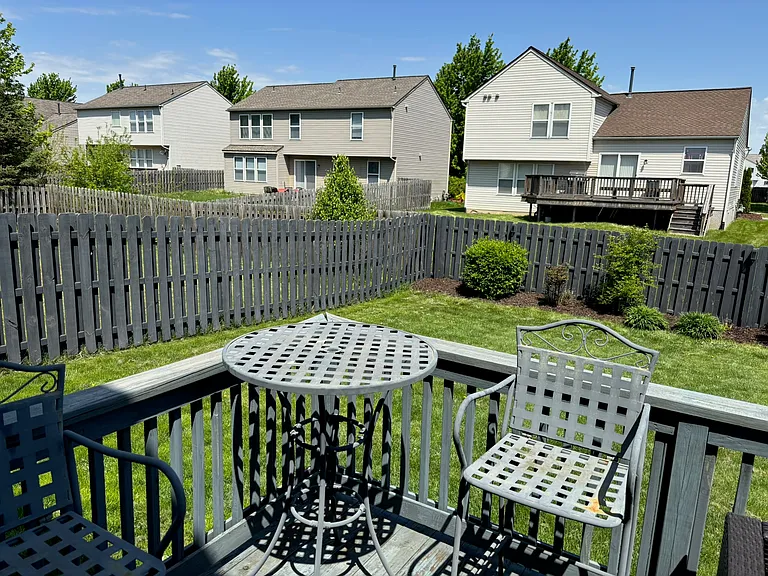 7609 Carlton Dr — Photo 3